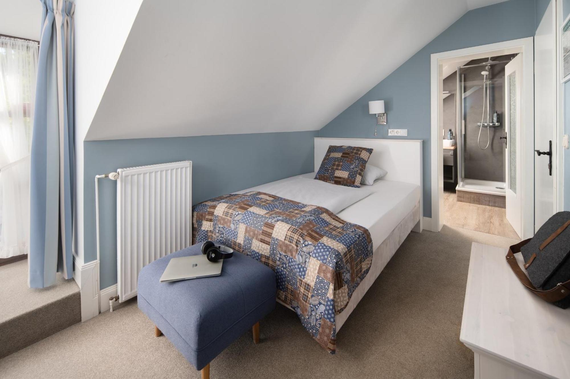 Small Room Alster view